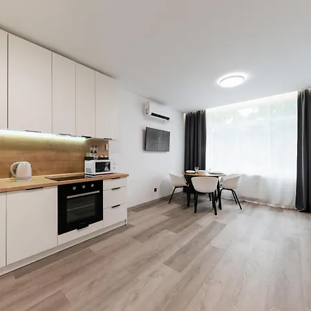 Luxury Apartments City Uzhhorod Exterior photo