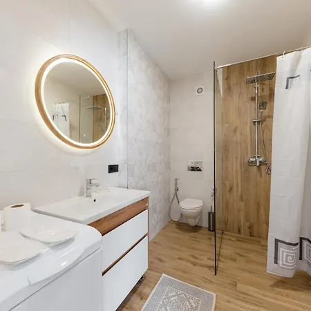 Luxury Apartments City Uzhhorod Exterior photo